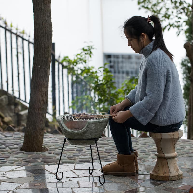 Beige Outdoor Clay Chiminea Barbecue Firepit Accent Design Charcoal Burning Fire Pit with Sturdy Metal Stand, Barbecue