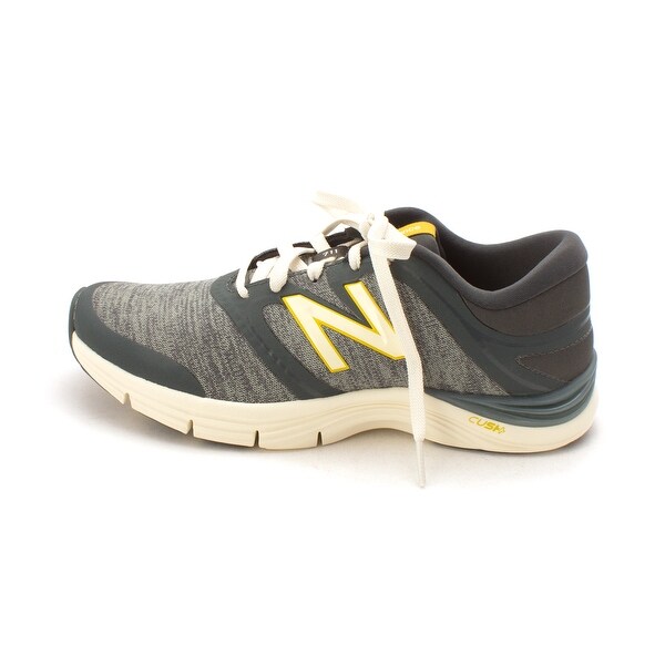 new balance moyen running shoes