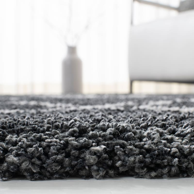 SAFAVIEH Hudson Shag Estella Diamond Trellis 2-inch Thick Rug