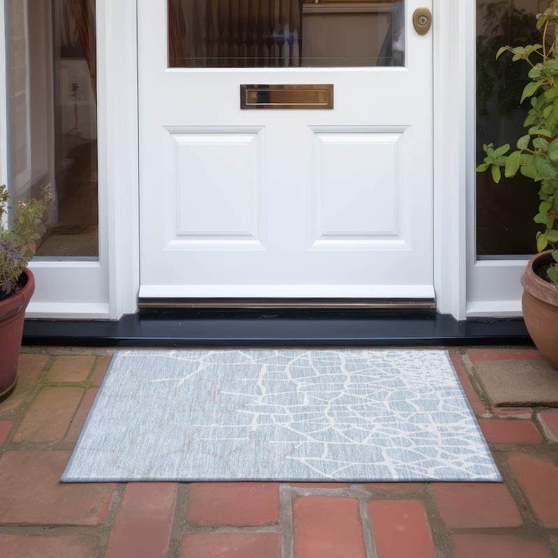 Machine Washable Indoor/ Outdoor Abstract Webby Chantille Rug