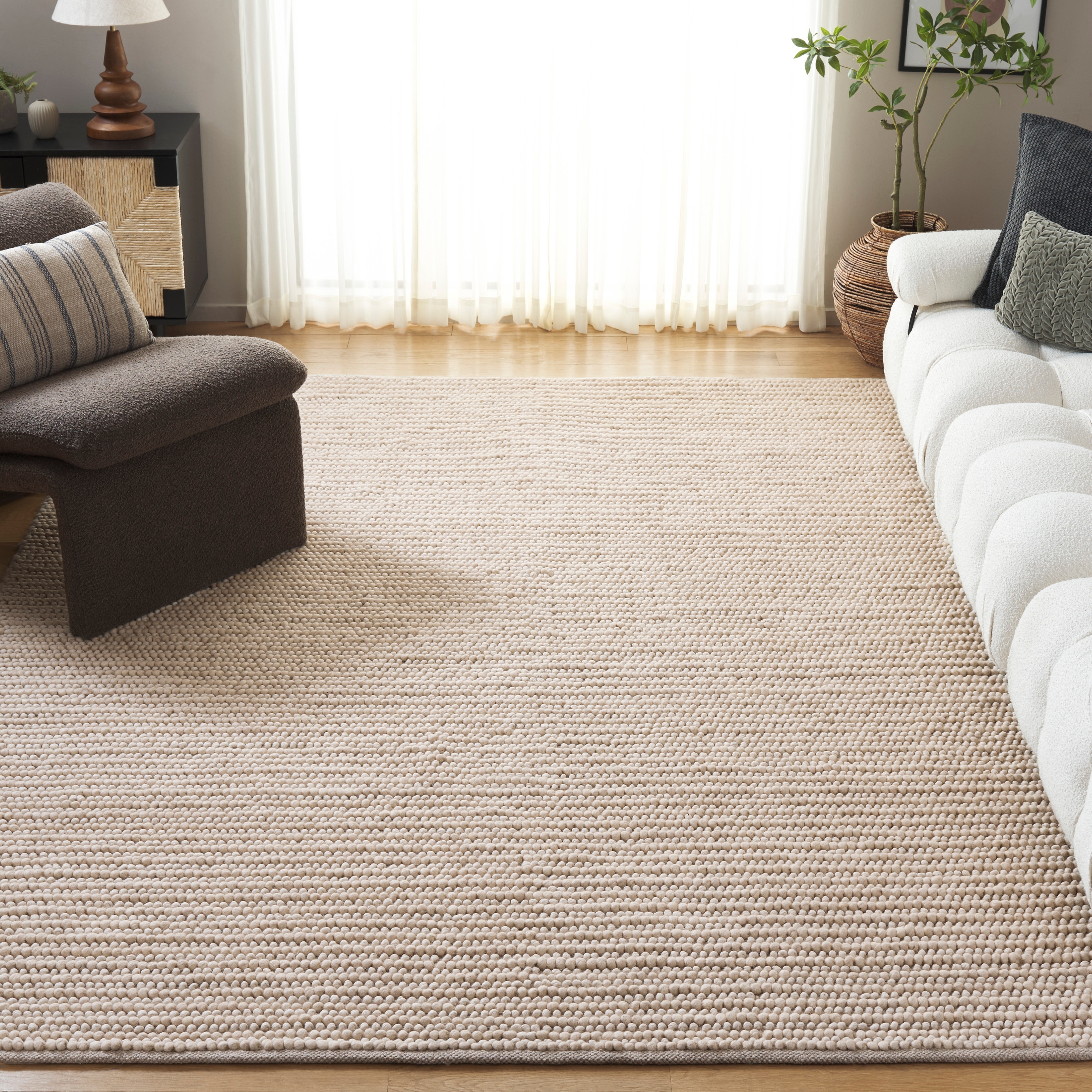 SAFAVIEH Handmade Natura Klodjana Wool Rug