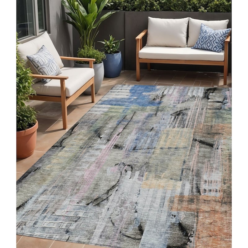 HomeRoots Abstract Transitional Rectangle Outdoor Rug - 5' X 8'