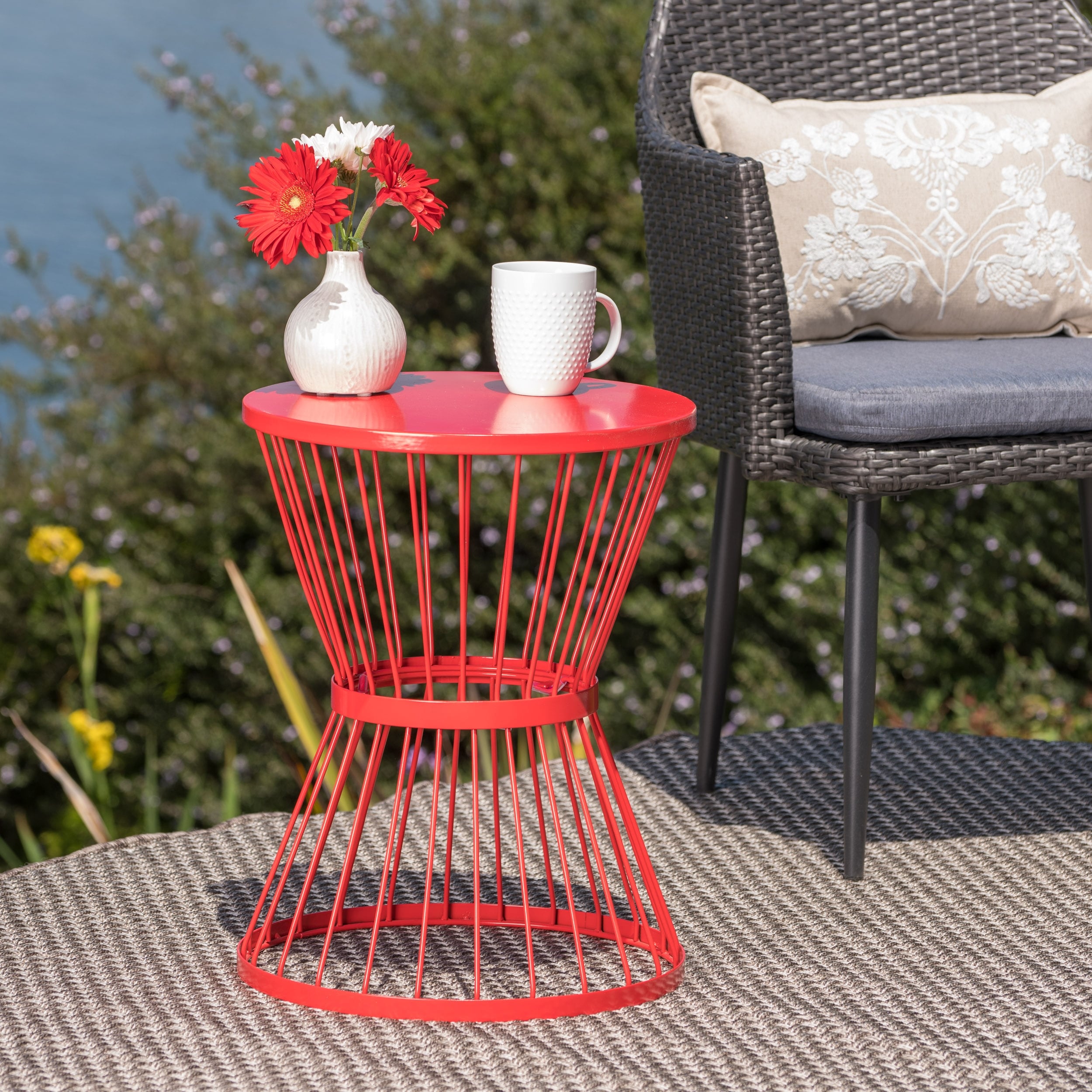 Lassen Hand-crafted Round Iron Side Table by Christopher Knight Home