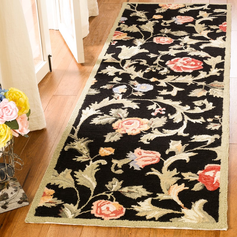SAFAVIEH Handmade Chelsea Ageet French Country Floral Wool Rug - 2'6" x 8' Runner - Black