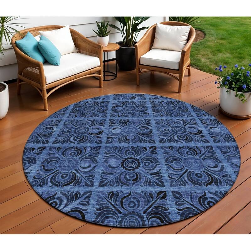HomeRoots Medallion Transitional Rectangle Outdoor Rug - 8' Round