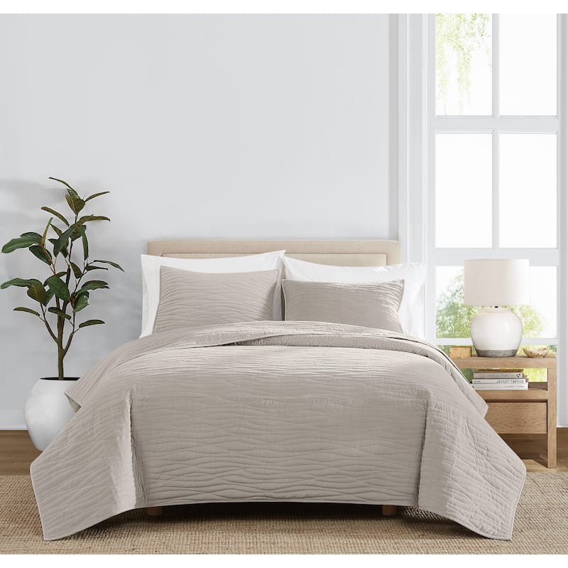 Royal Velvet Wavy Cotton Velvet Quilt Set