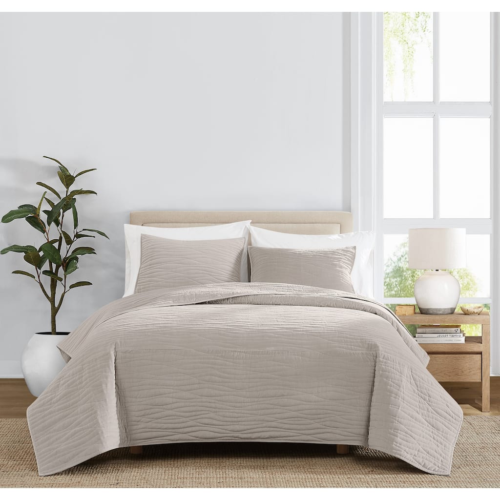 Royal Velvet Wavy Cotton Velvet Quilt Set