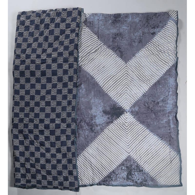 Timbergirl cotton handprinted geometric quilt with 2 shams