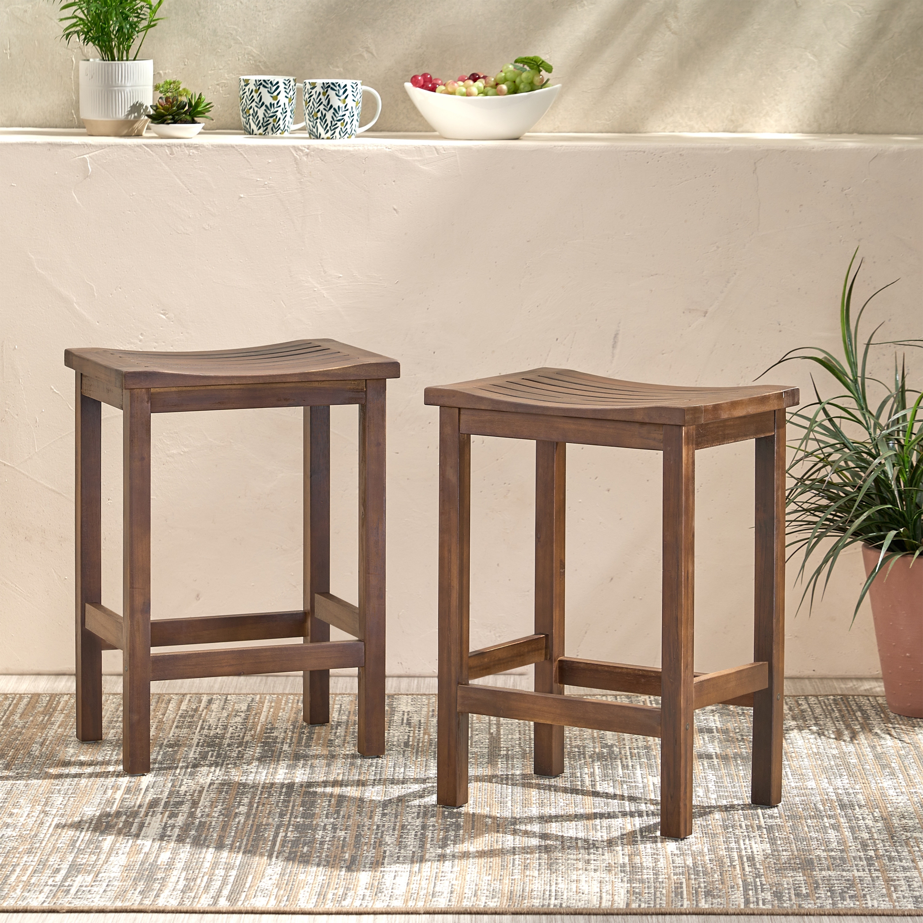 Roomfitters Outdoor Acacia Wood Bar Stool Set of 2, 24'' Counter Height Backless Patio Stools with Curved Seat, Mahogany Brown