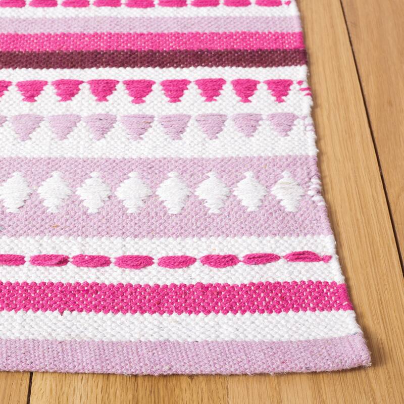 SAFAVIEH Handmade Montauk Nellwyn Cotton Rug