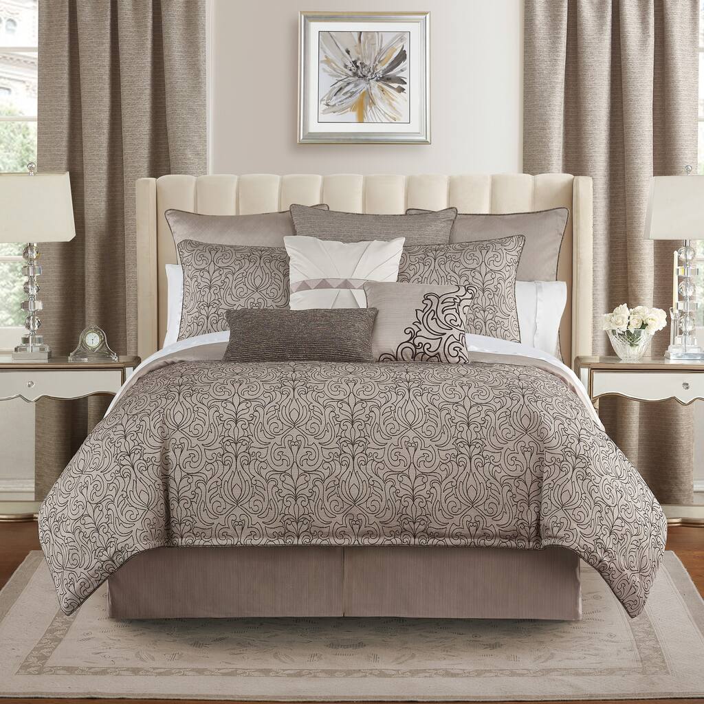 Waterford Patrizia Reversible 4PC. Comforter Set