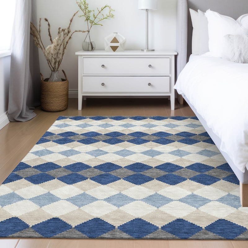 Machine Washable Indoor/ Outdoor Modern Mosaic Chantille Rug
