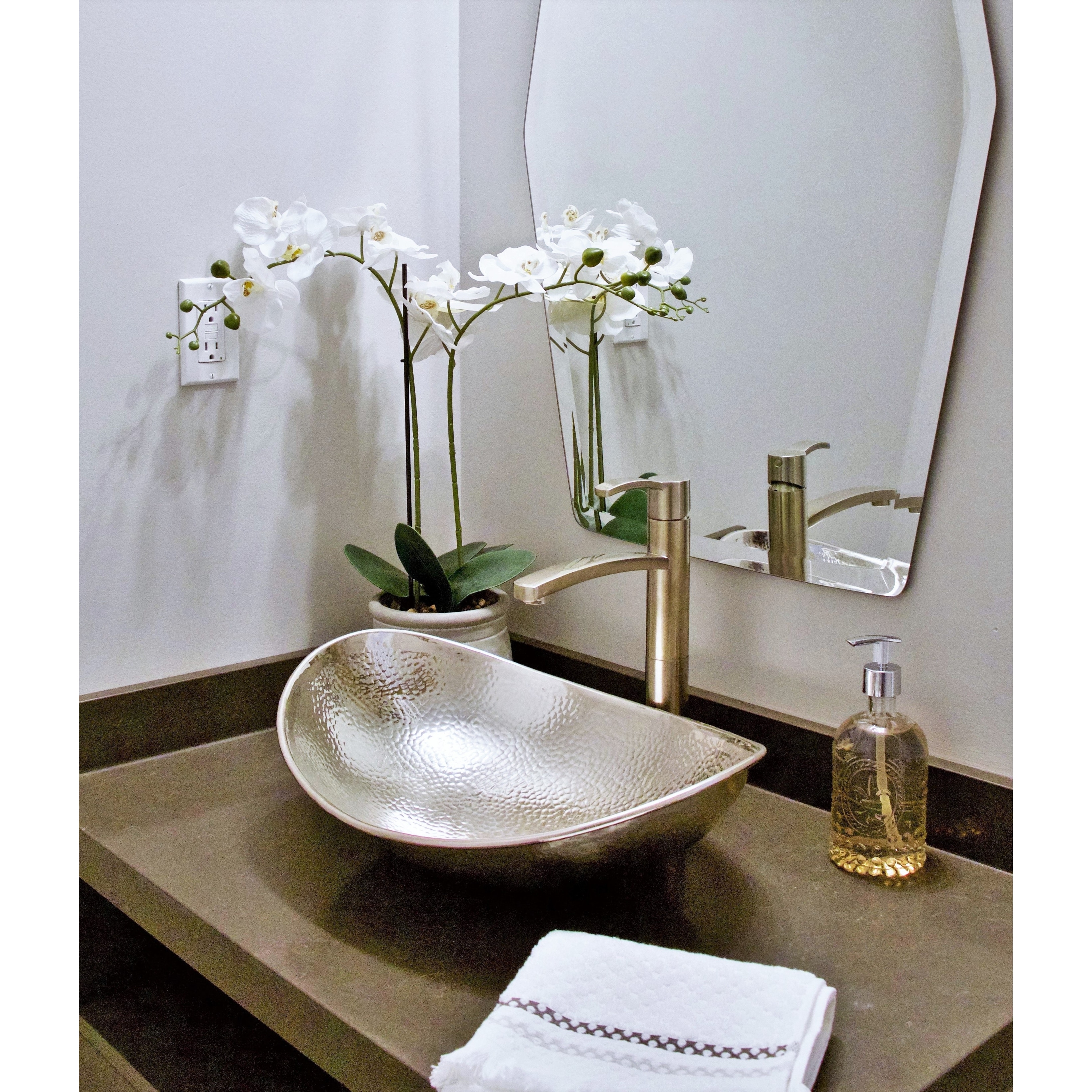 Confucius 19" Vessel Bathroom Sink in Nickel