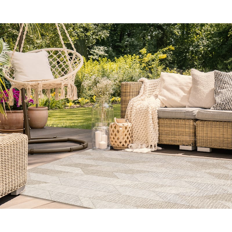 Liora Manne Orly Angles Indoor/Outdoor Rug
