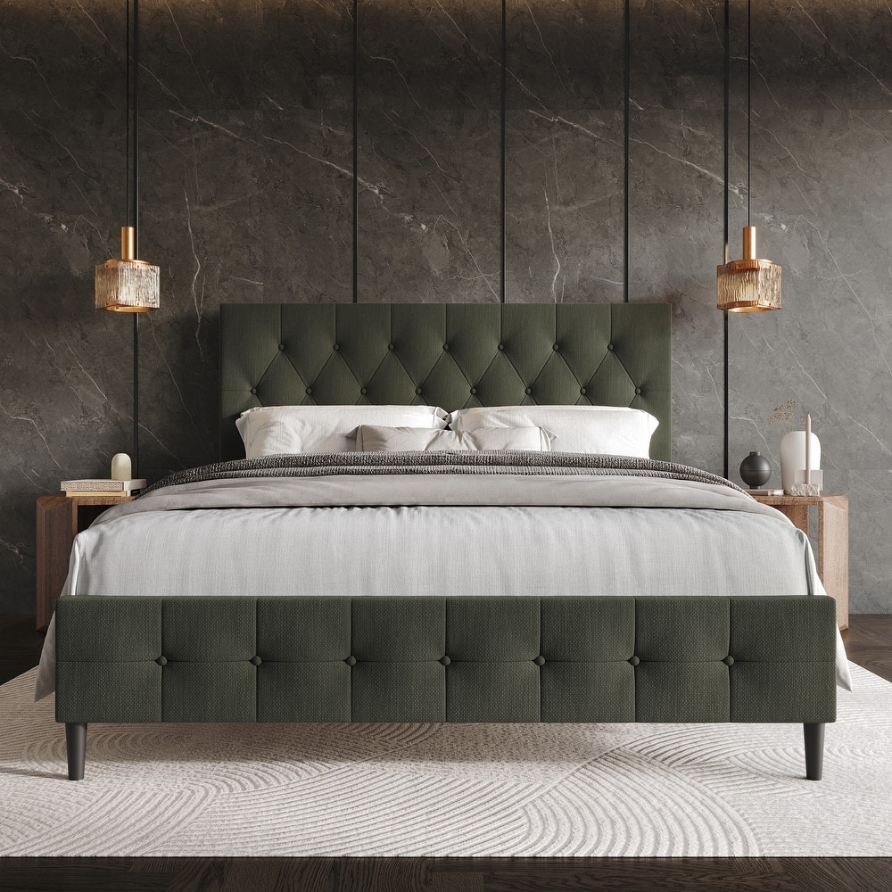 Clayfell Socorro Tufted Upholstered Platform Bed