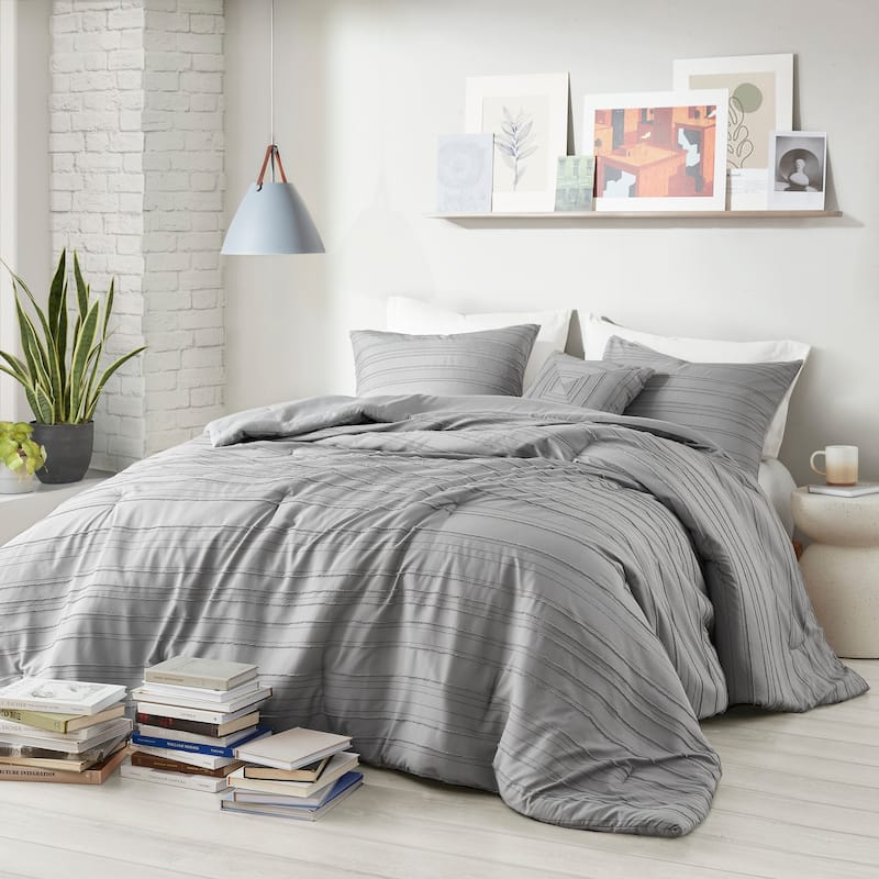 3 PCS Twin/Twin XL Cationic Dyed Clip Jacquard Comforter Set with Throw Pillow Gray