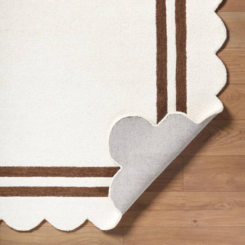 Livabliss Scalloped Modern & Contemporary Area Rug