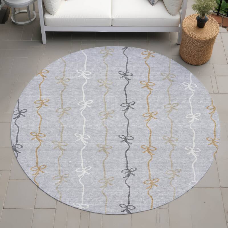 Machine Washable Indoor/ Outdoor Modern Bow Stripe Chantille Rug - Silver - 8' x 8'