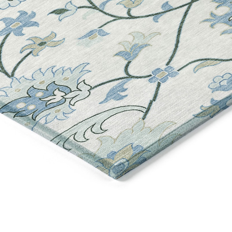 Machine Washable Indoor/ Outdoor Traditional Serena Chantille Rug