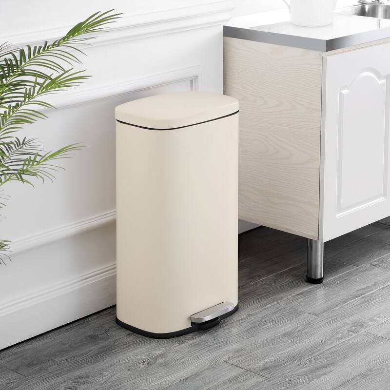 happimess Curtis 8-Gallon Step-Open Trash Can