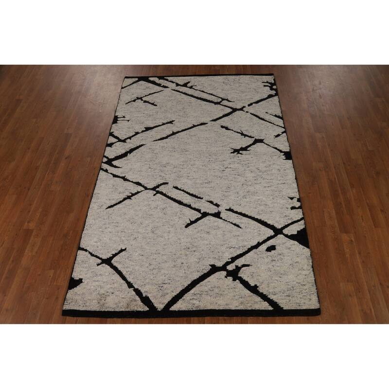Hand Knotted Oriental 100% Wool Carpet Modern All-Over Beige & Ivories Moroccan Area Rug - 8' 0'' X 5' 2''