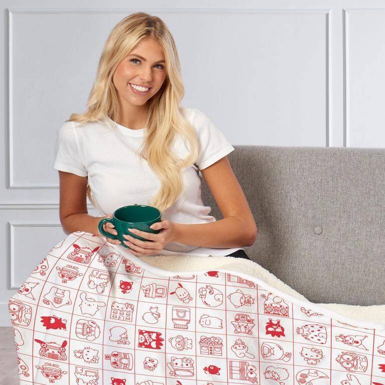 Sanrio Hello Kitty & Friends Hello Friends Silk Touch Sherpa Throw