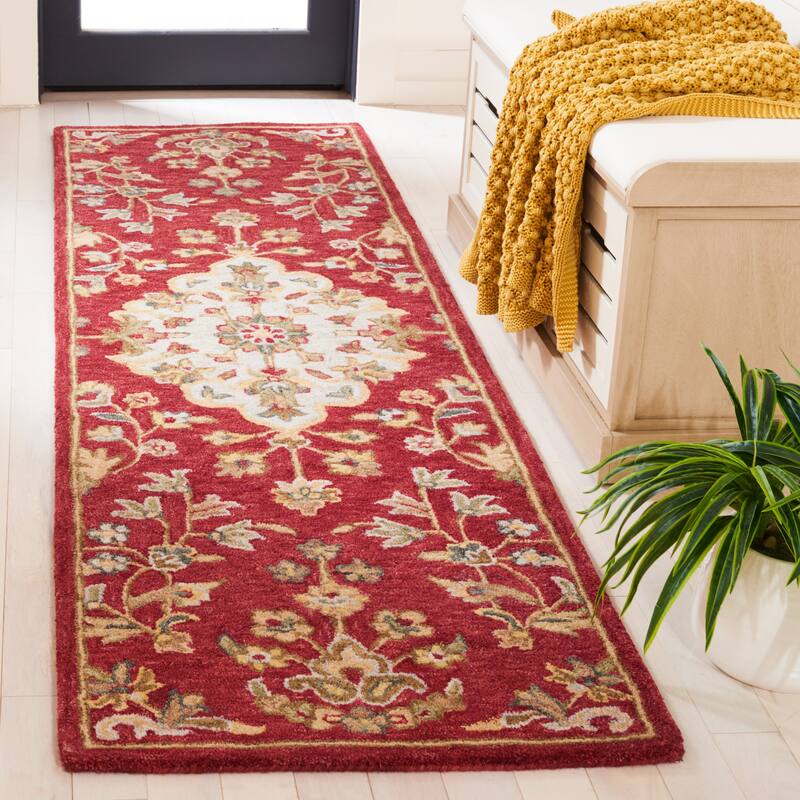 SAFAVIEH Handmade Blossom Arnlaug French Country Wool Rug - 2'3" x 8' Runner - Red/Ivory