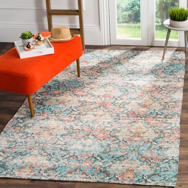 SAFAVIEH Handmade Saffron Haylee Damask Rug - 5' x 8' - Coral/Aqua