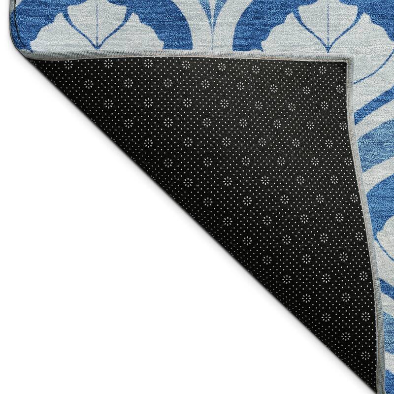 Machine Washable Indoor/ Outdoor Modern Trellis Chantille Rug