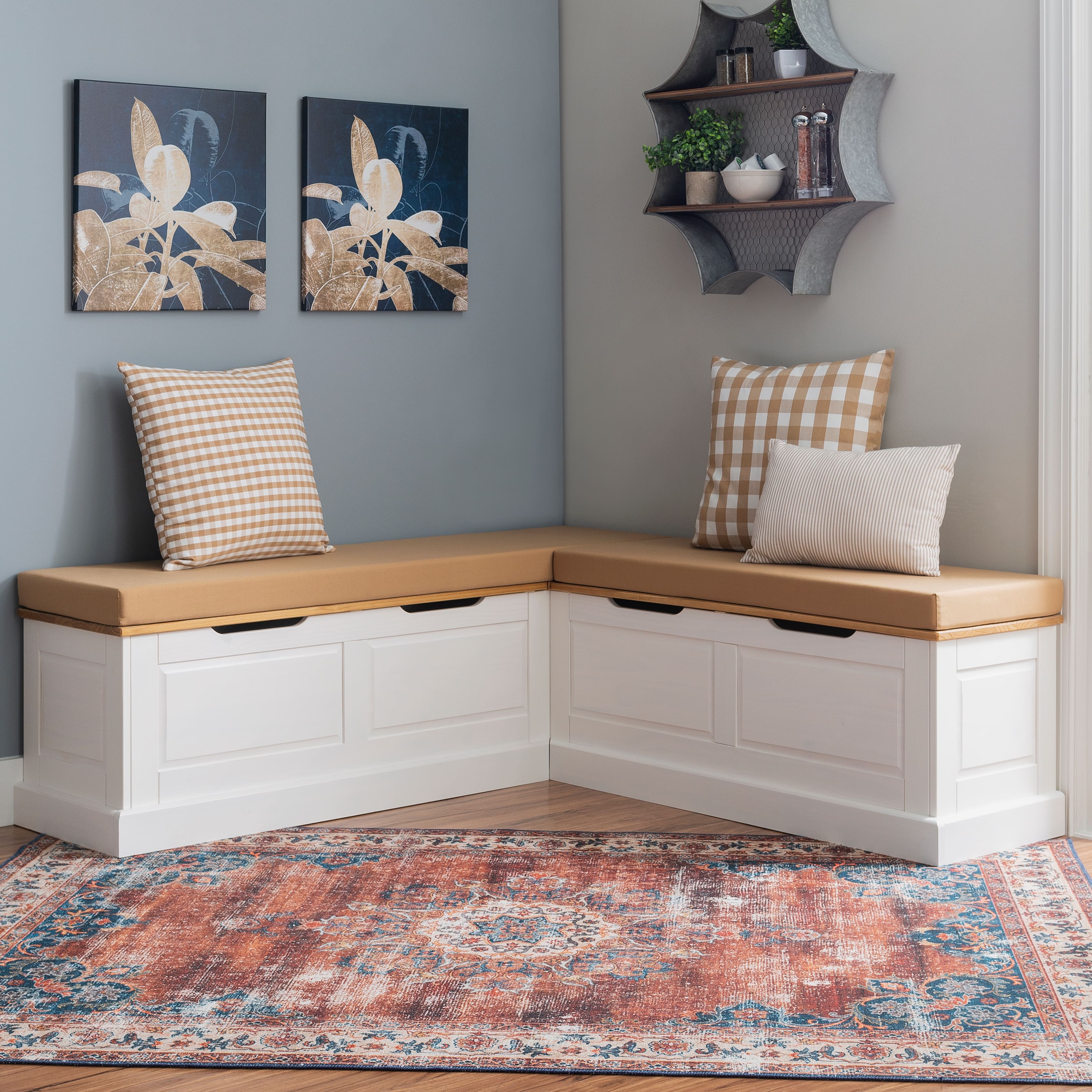 Option White Natural w Beige Cushions
