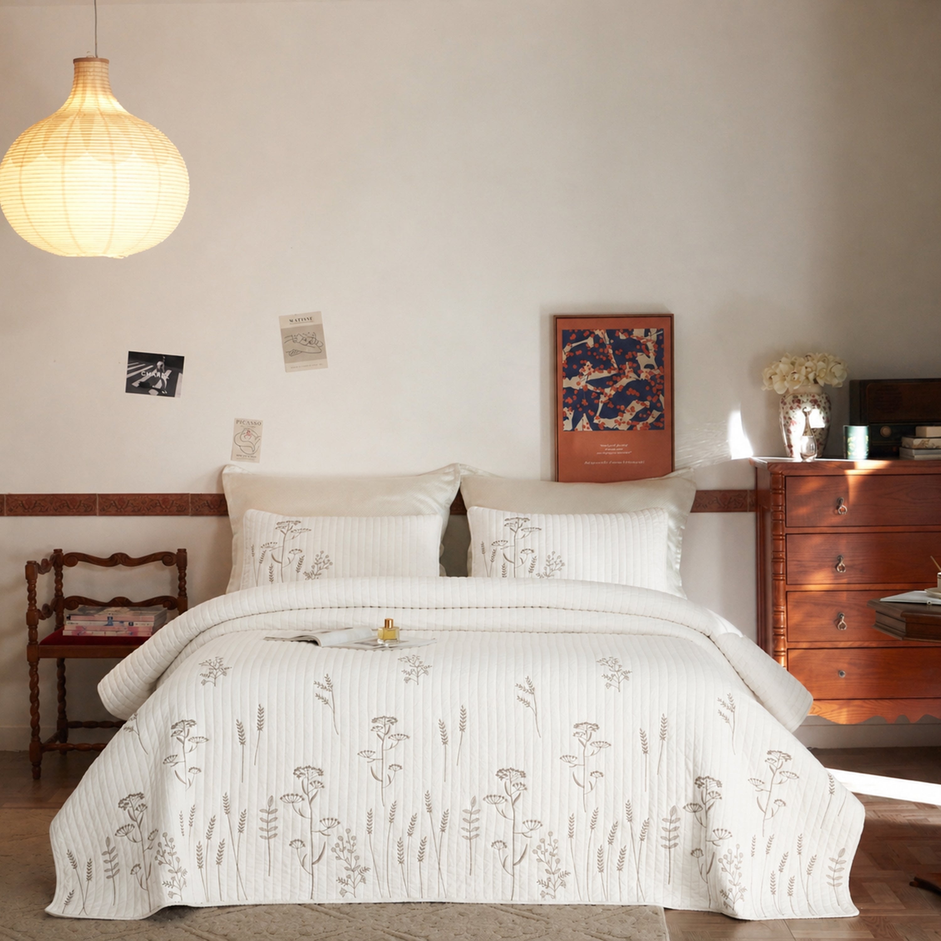 MarCielo Cotton Floral Embroidered Quilt Bedspread Set