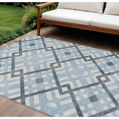 HomeRoots Geometric Transitional Rectangle Outdoor Rug