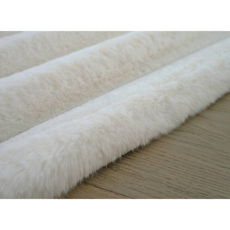 Madrid Collection Ultra Soft Ribbed Faux Fur Area Rug