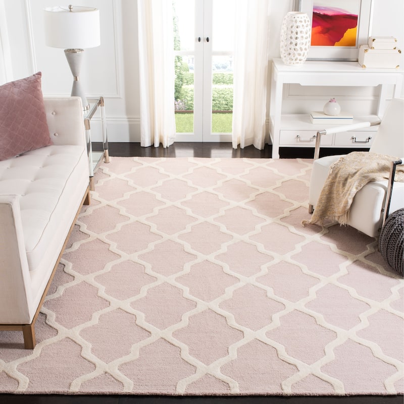 SAFAVIEH Handmade Cambridge Eirny Moroccan Trellis Wool Rug - 10' x 14' - Light Pink/Ivory