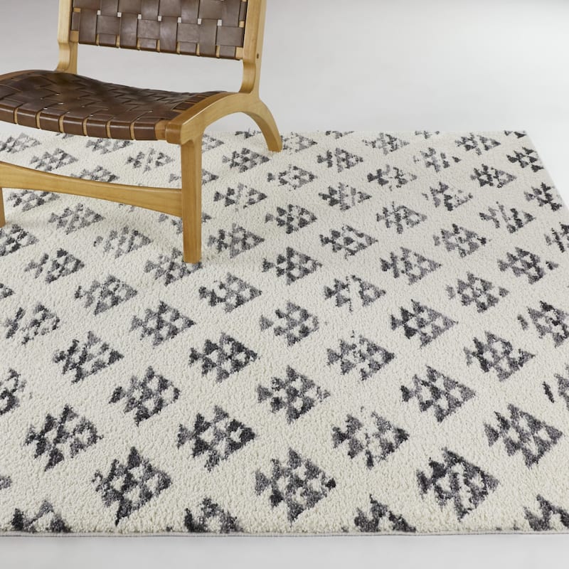 Hermann Geometric Diamond Area Rug - 5'3" x 7' - Cream