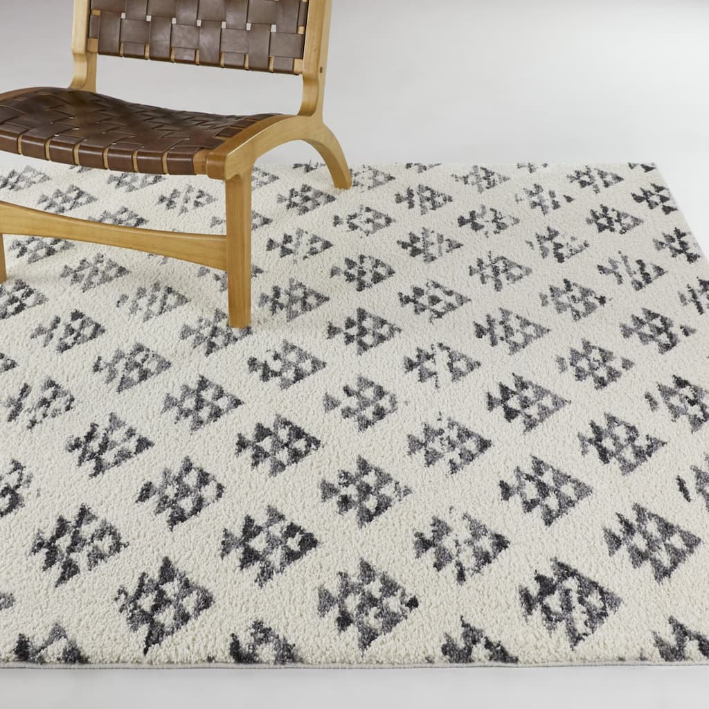 Hermann Geometric Diamond Area Rug