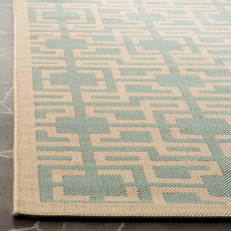 Martha Stewart by SAFAVIEH Hrissoula Indoor/ Outdoor Waterproof Rug