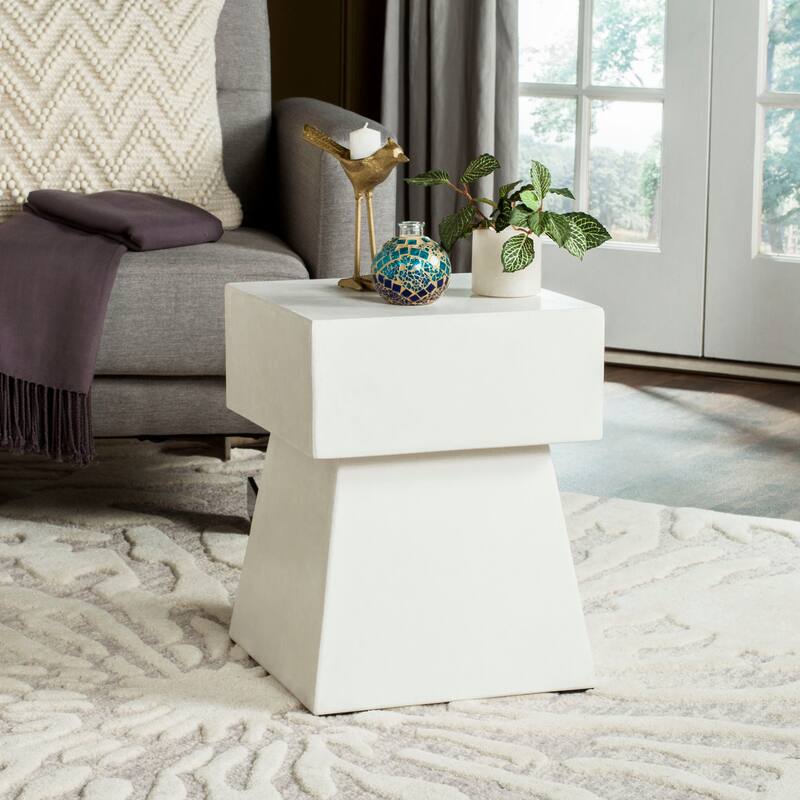 SAFAVIEH Rukiye Mushroom Concrete Indoor/ Outdoor Accent Table - 13.7" x 13.7" x 18.1" - 14Wx14Dx18H - Ivory