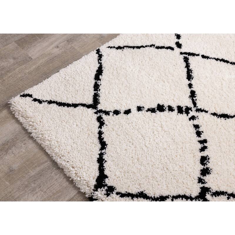 Miley Collection - Black/White Diamonds Soft Touch Rug