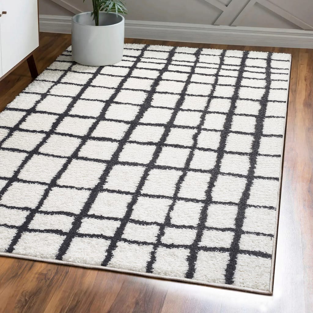 JONATHAN Y Cami Geometric Grid Shag Area Rug