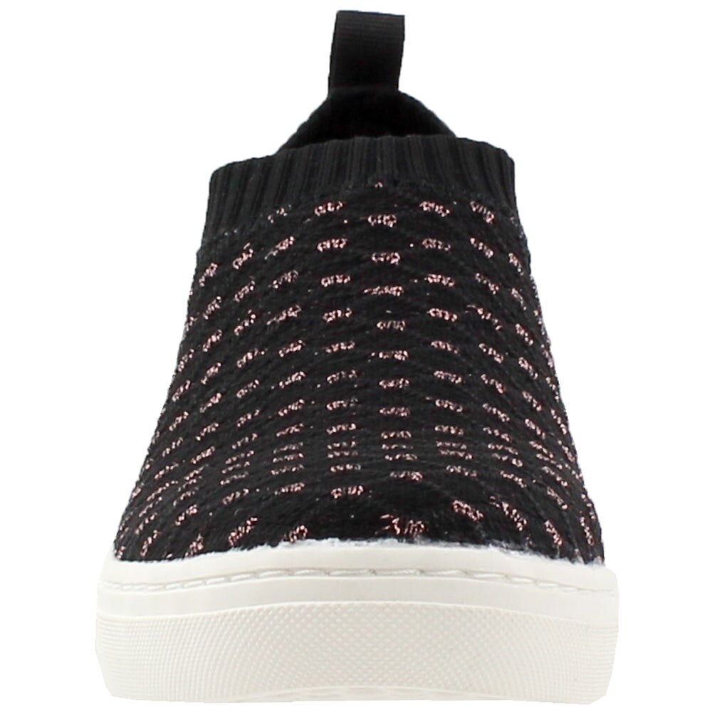 xoxo sneakers