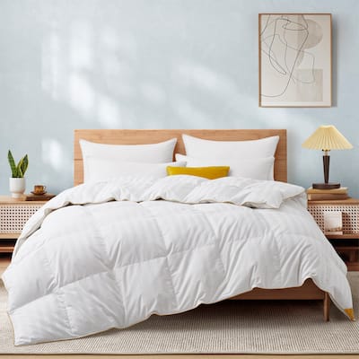 All Season White Goose Down Comforter with 500 Thread Count Cotton Cover