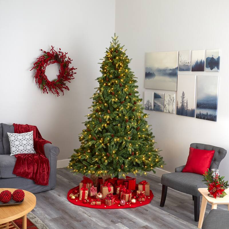 8' Wellington Spruce "Natural Look" Christmas Tree with 550 LED - Green
