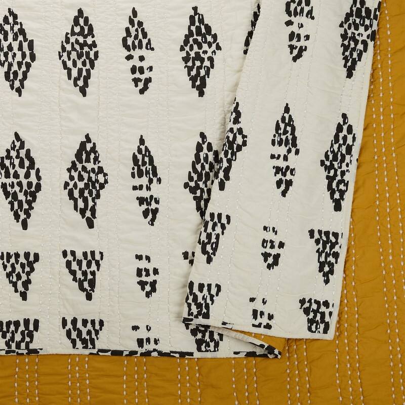 Prosperity 100% Cotton Reversible Quilt Set by Jungalow