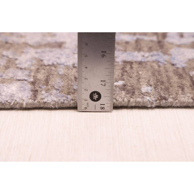 ECARPETGALLERY Hand-knotted Legacy Taupe Silk, Wool Rug - 2'6 x 9'10