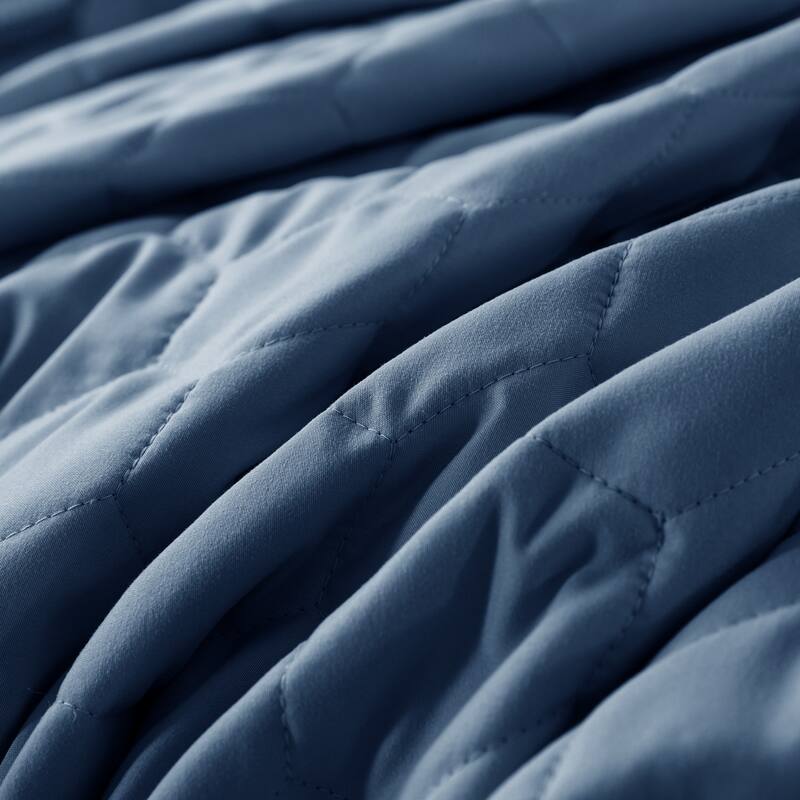 Reversible Mini Honeycomb Down Alternative Blanket Twin