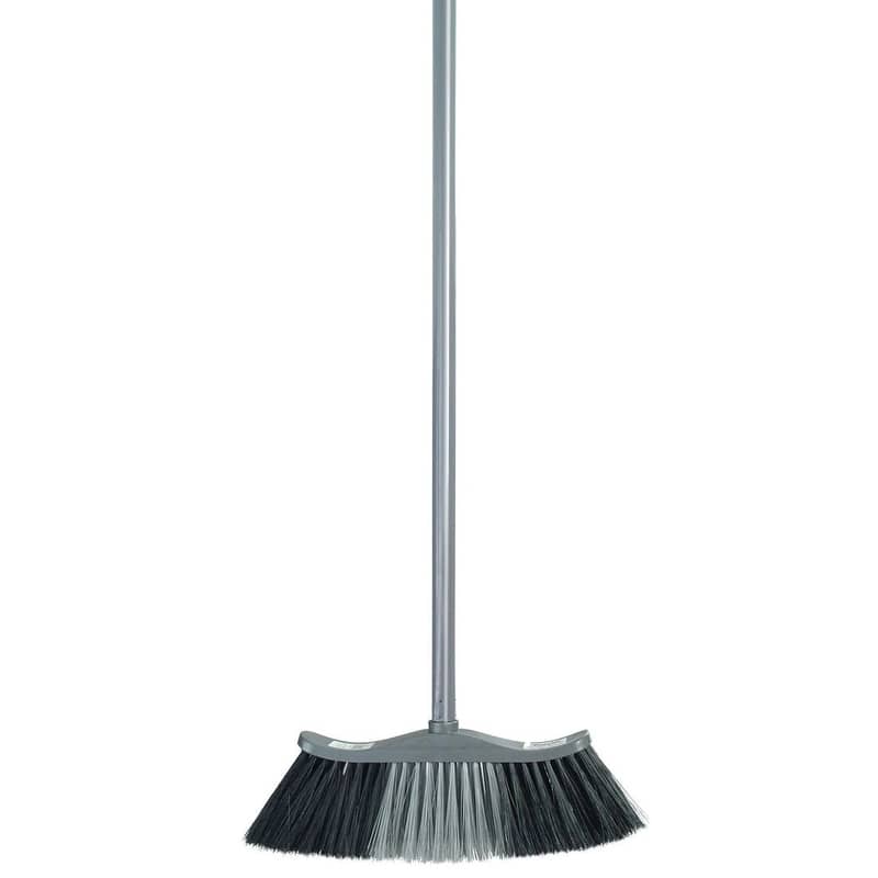 Superio Crescent Broom
