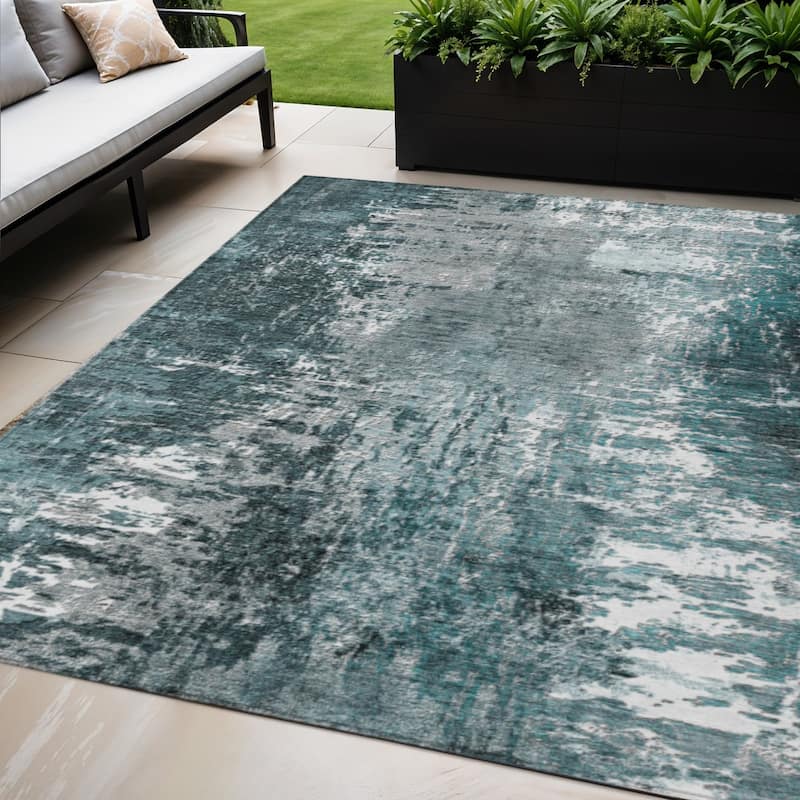 HomeRoots Abstract Transitional Rectangle Outdoor Rug - 5' X 8'