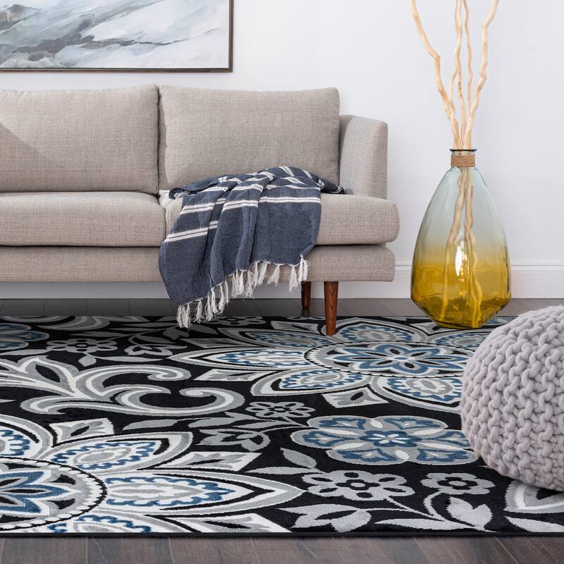 Wyman Bohemian & Eclectic Floral Indoor Area Rug