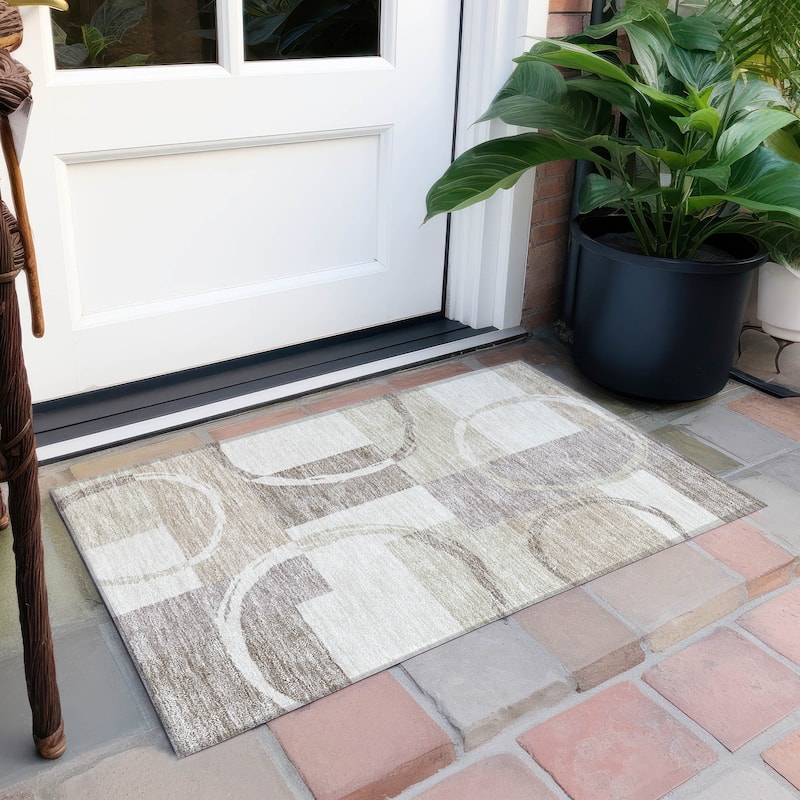 Machine Washable Indoor/ Outdoor Contemporary Chantille Rug - Ivory - 1'8" x 2'6"